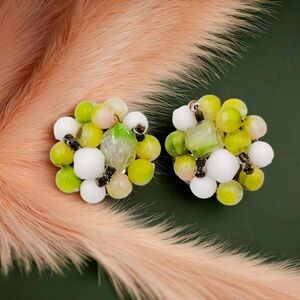 Vintage Mid-Century Green Hong Kong Bead Cluster Clip-on Earrings
